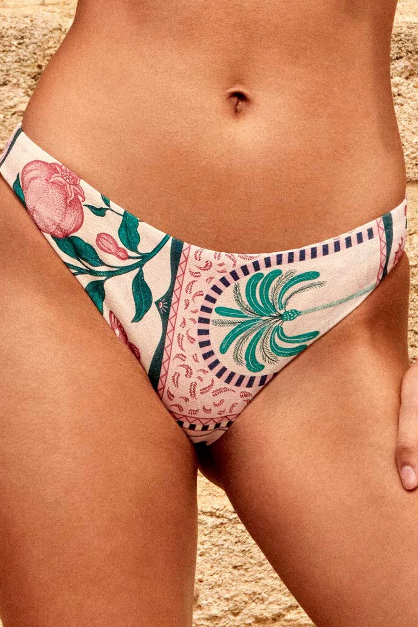 Gisela Cueca de biqu&iacute;ni estampado mosaico tropical