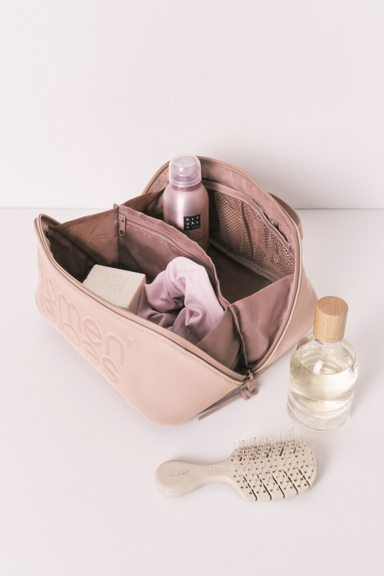 Women'secret Neceser mediano goma marr&oacute;n