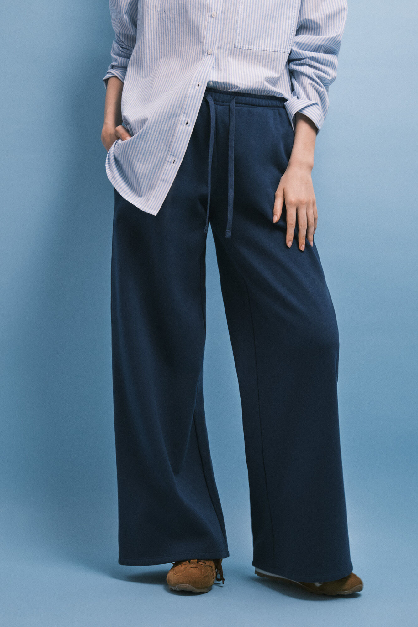 HI&BYE Blue fleece long trousers