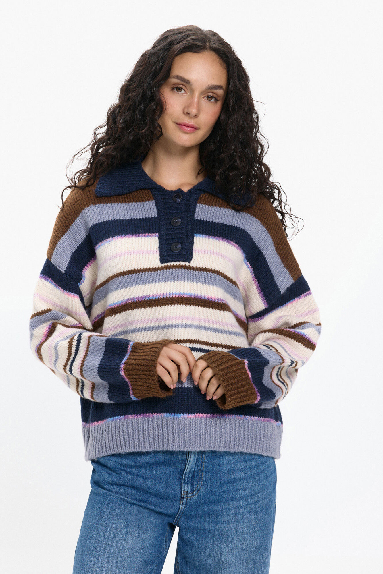 Pieces Pullover mit kontrastierendem Ausschnitt