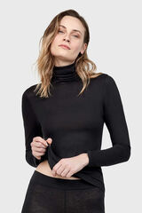 Gisela Thermal high neck T-shirt black