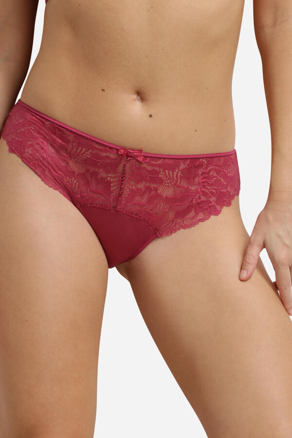 DIM Braga cl&aacute;sica con encaje burdeos