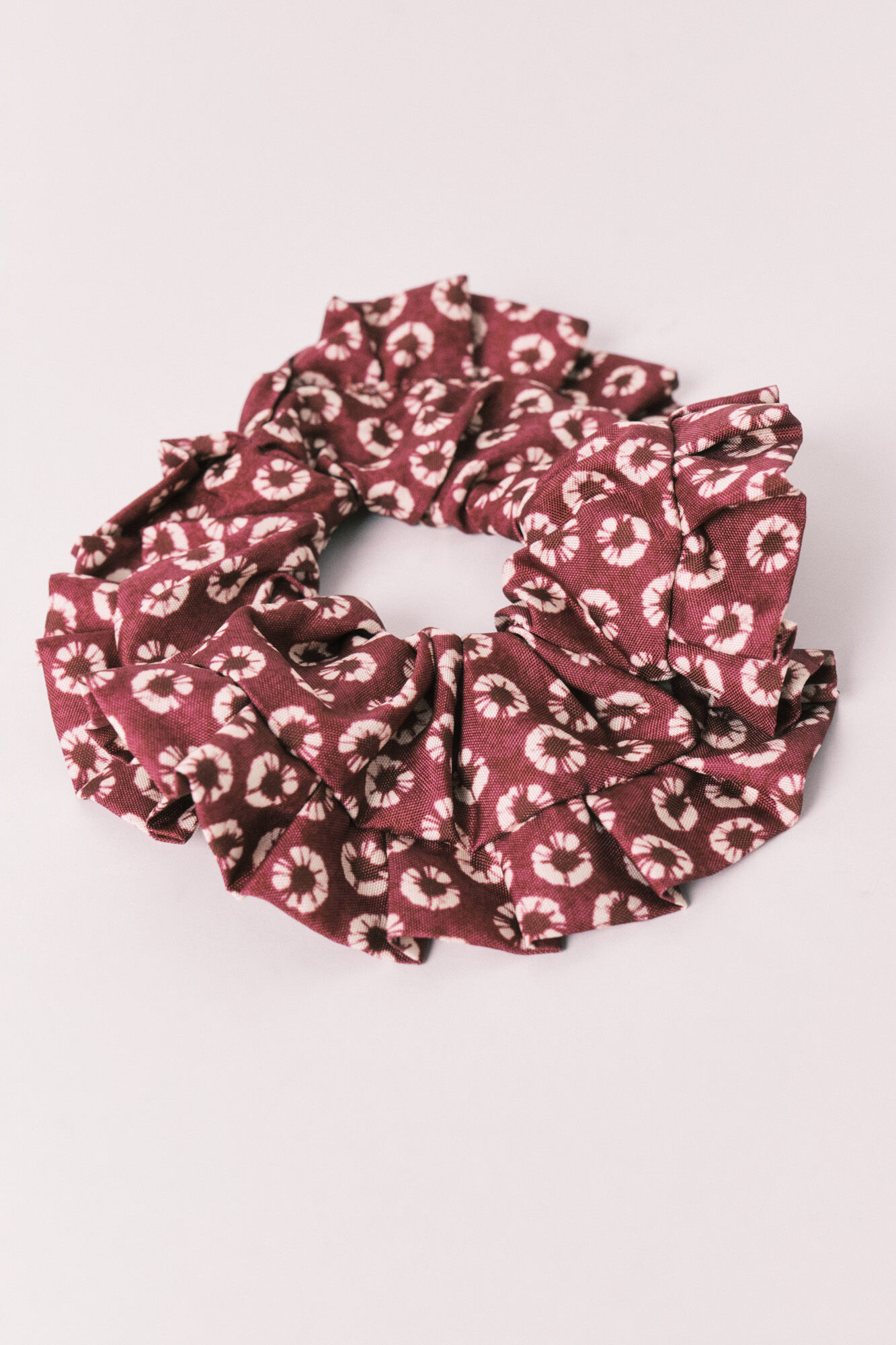Women'secret Maroon floral print scrunchie