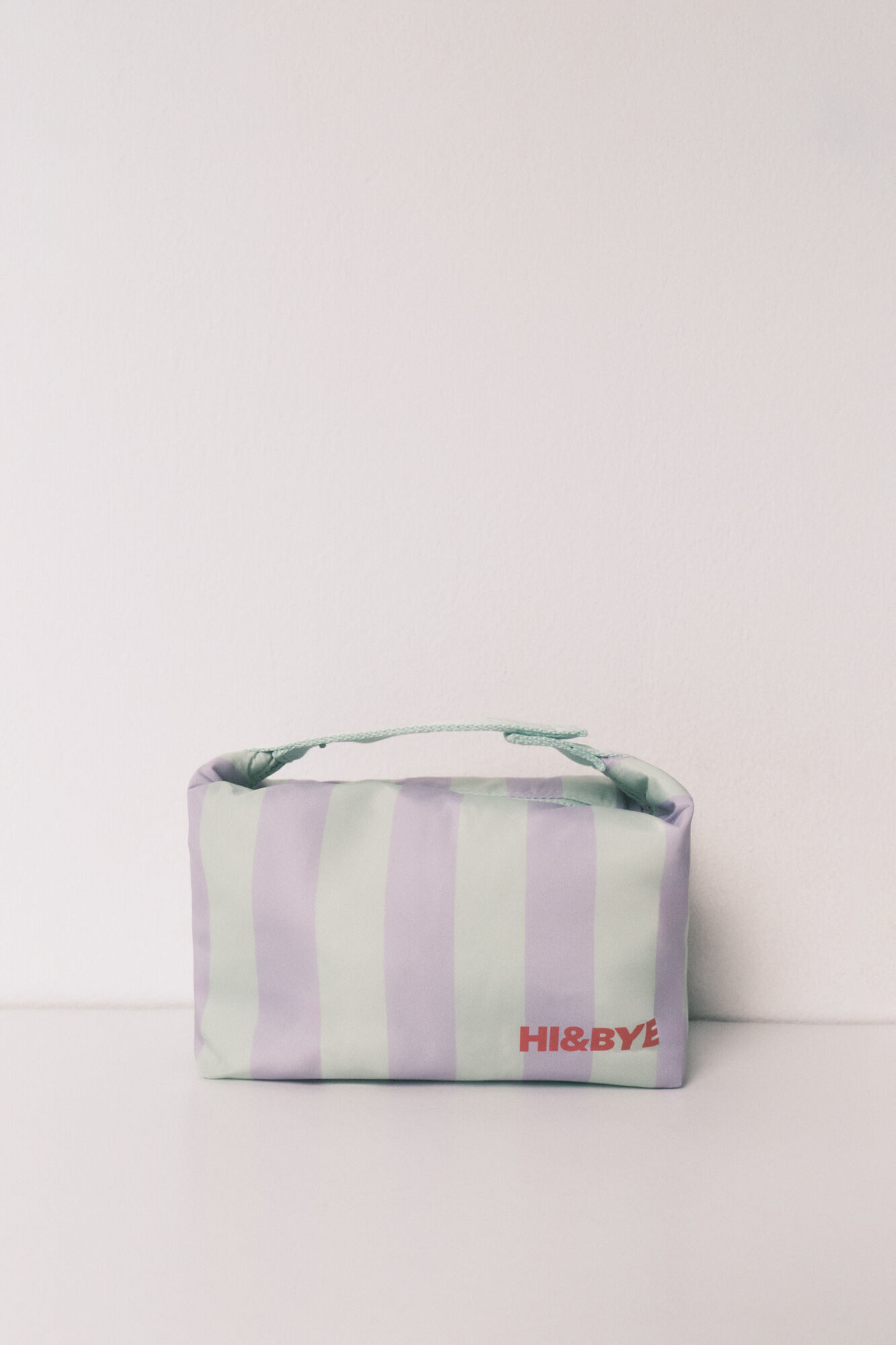 HI&BYE Green medium striped vanity case