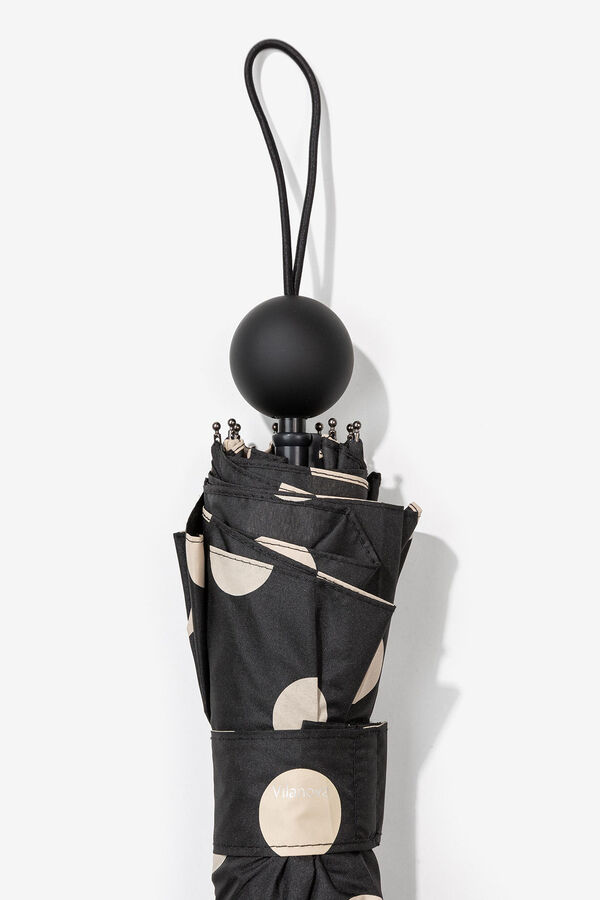 Vilanova P&ouml;tty&ouml;s &ouml;sszecsukhat&oacute; esernyő fekete