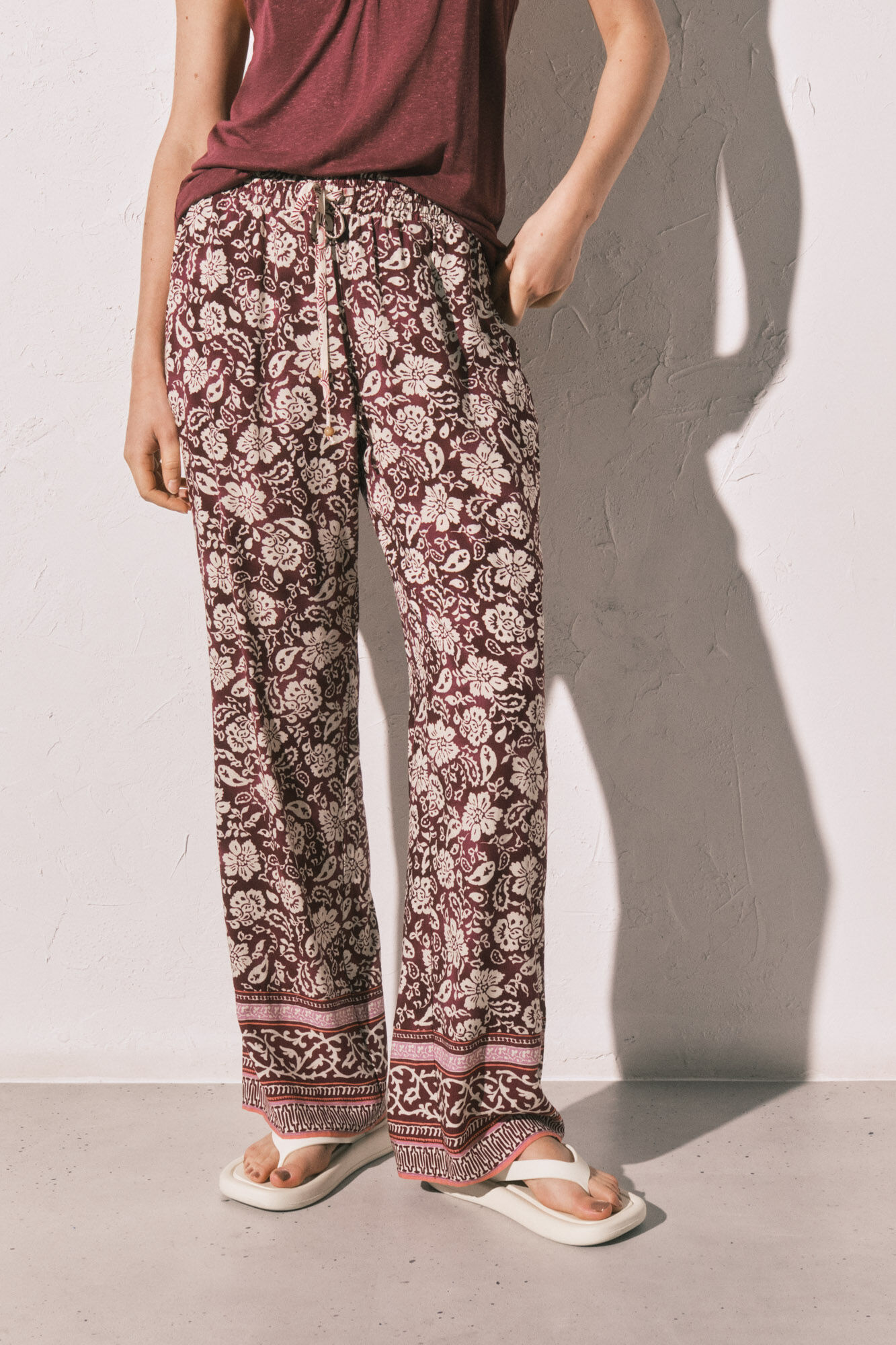 Women'secret Duge pantalone sa boho printom