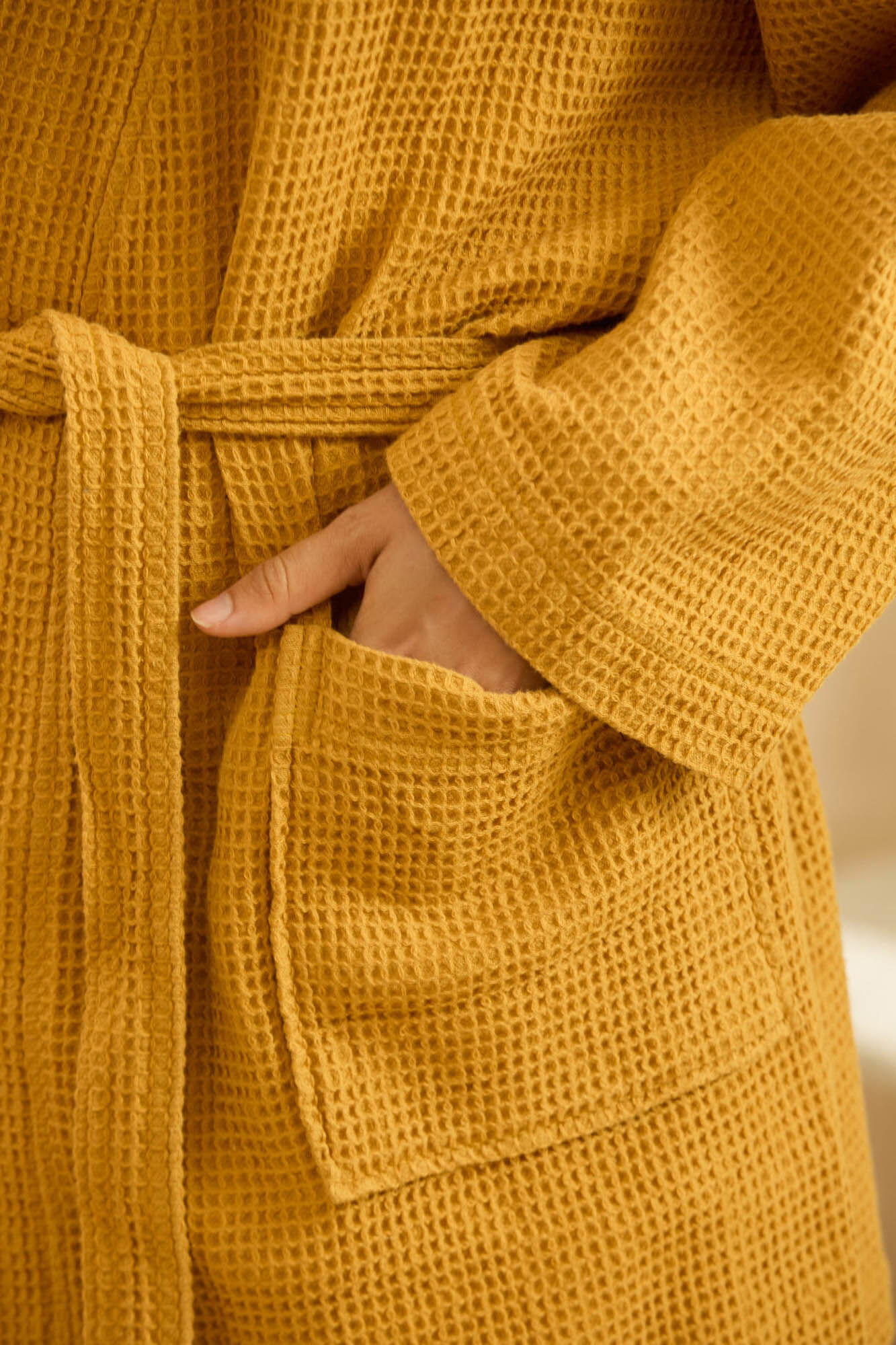 Calma House Albornoz de nido de abeja mostaza Jupiter