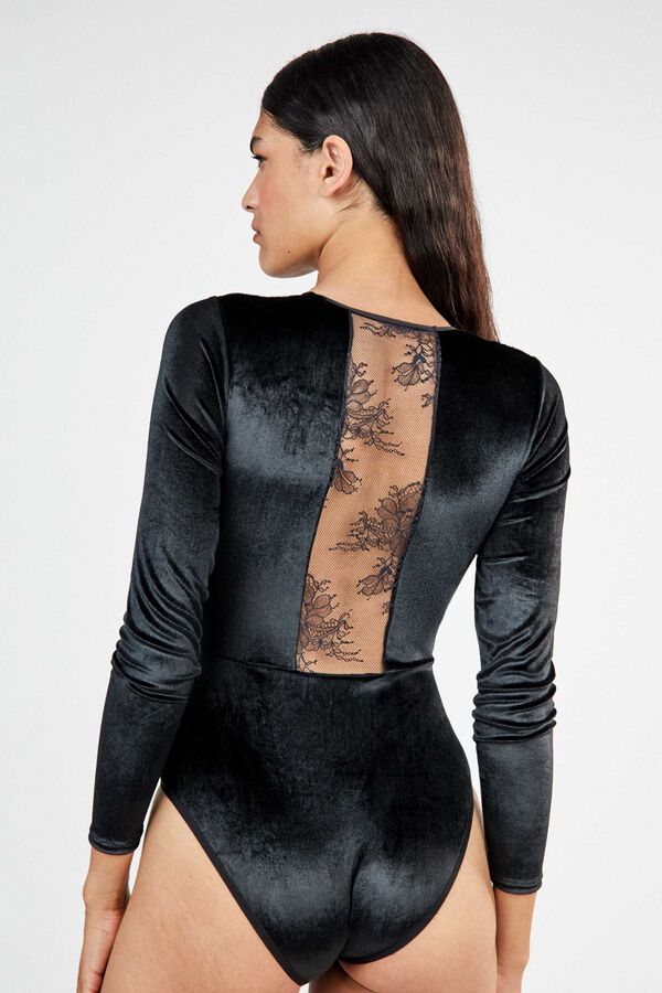 Gisela Long sleeve body with cups black