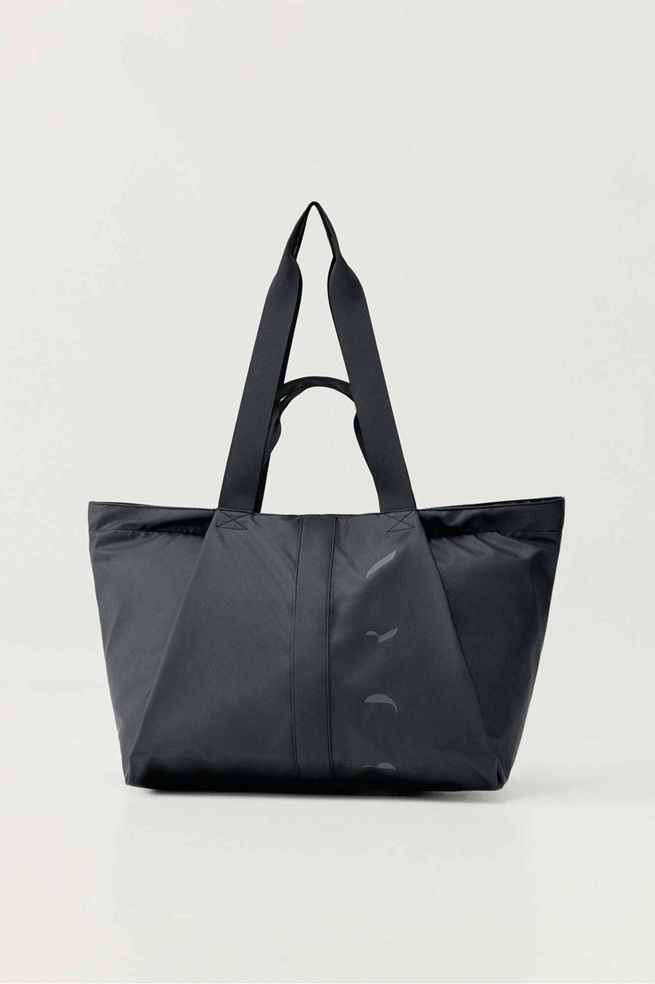 Born Living Yoga Shopper Raga Black
