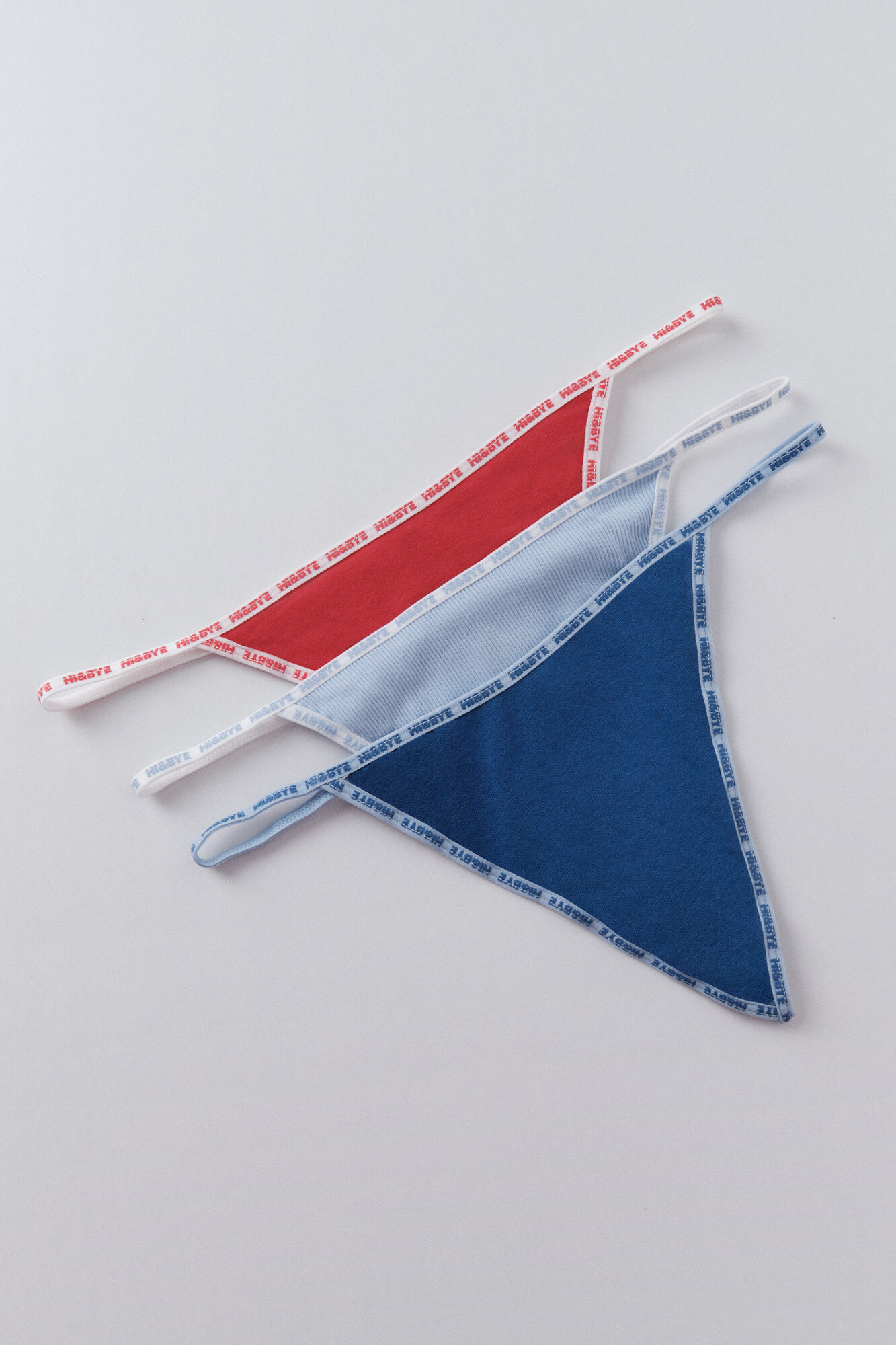 HI&amp;BYE Pack of 3 thongs , red, blue, blue