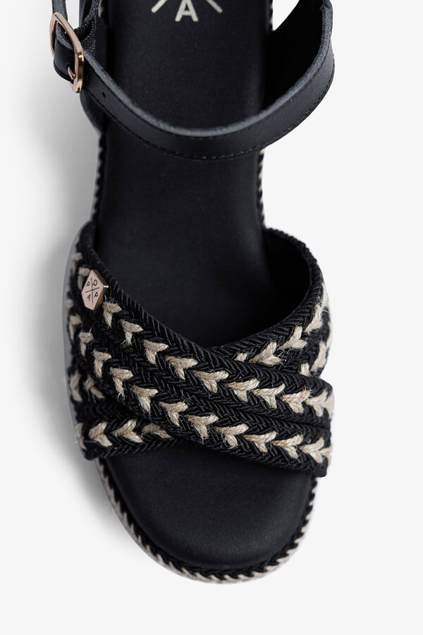 Popa Cu&ntilde;a tac&oacute;n Melia Yute negro