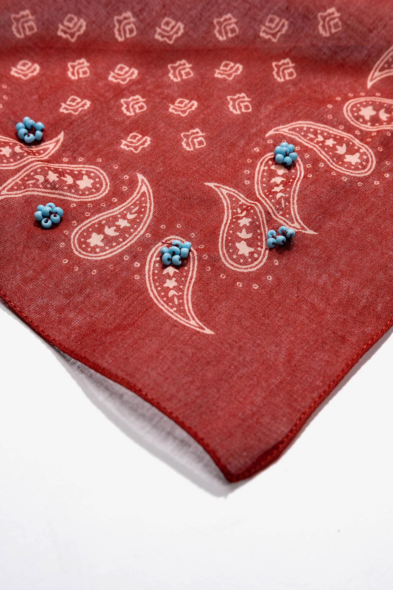 Vilanova Bandana paisley con cuentas