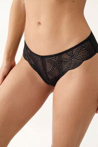 Promise Cueca brasileira em renda preta