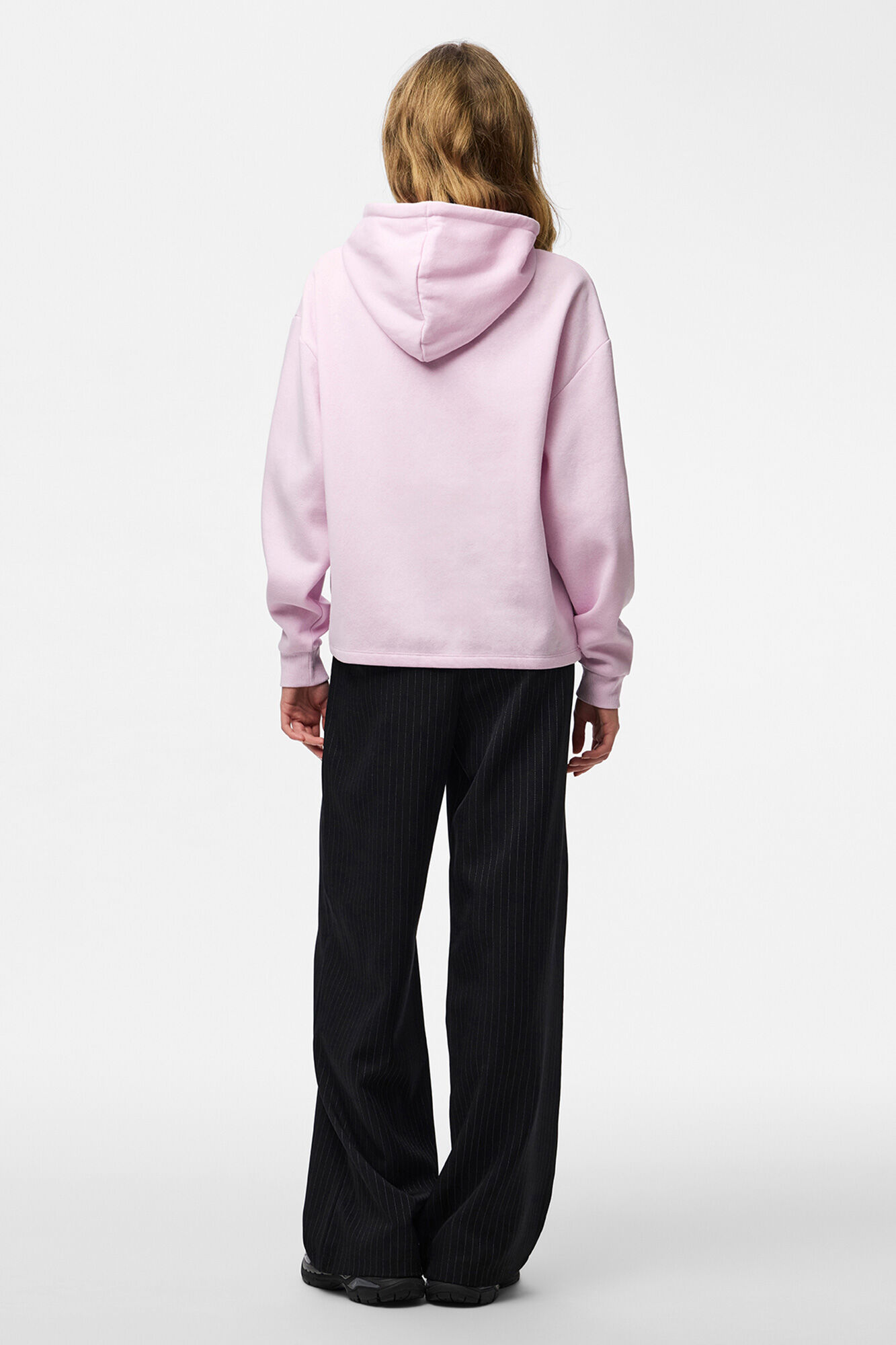 Pieces Sudadera capucha b&aacute;sica