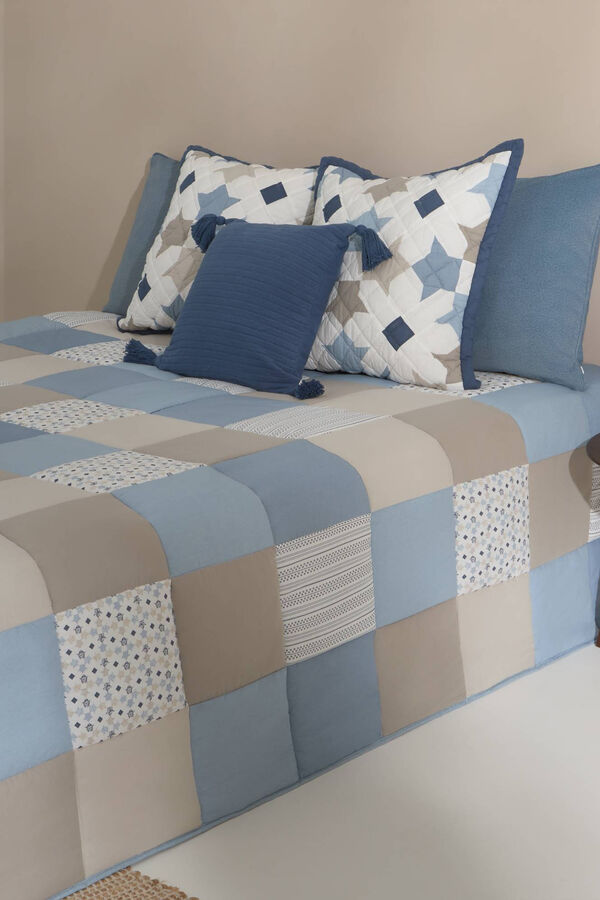 Womensecret Blue patchwork quilt. For an 80-90 cm bed. bleu