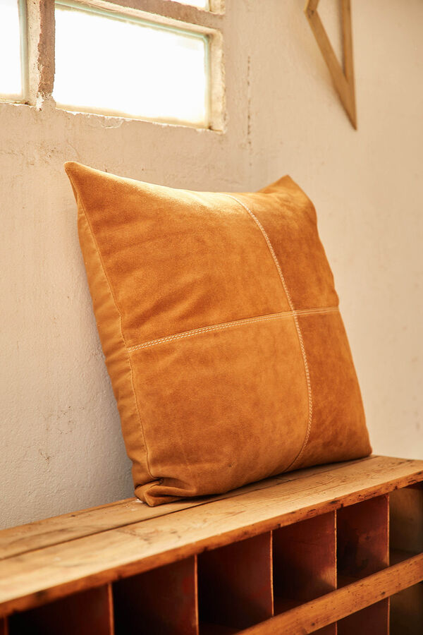 Womensecret Hamza light brown 45 x 45 cushion cover Smeđa