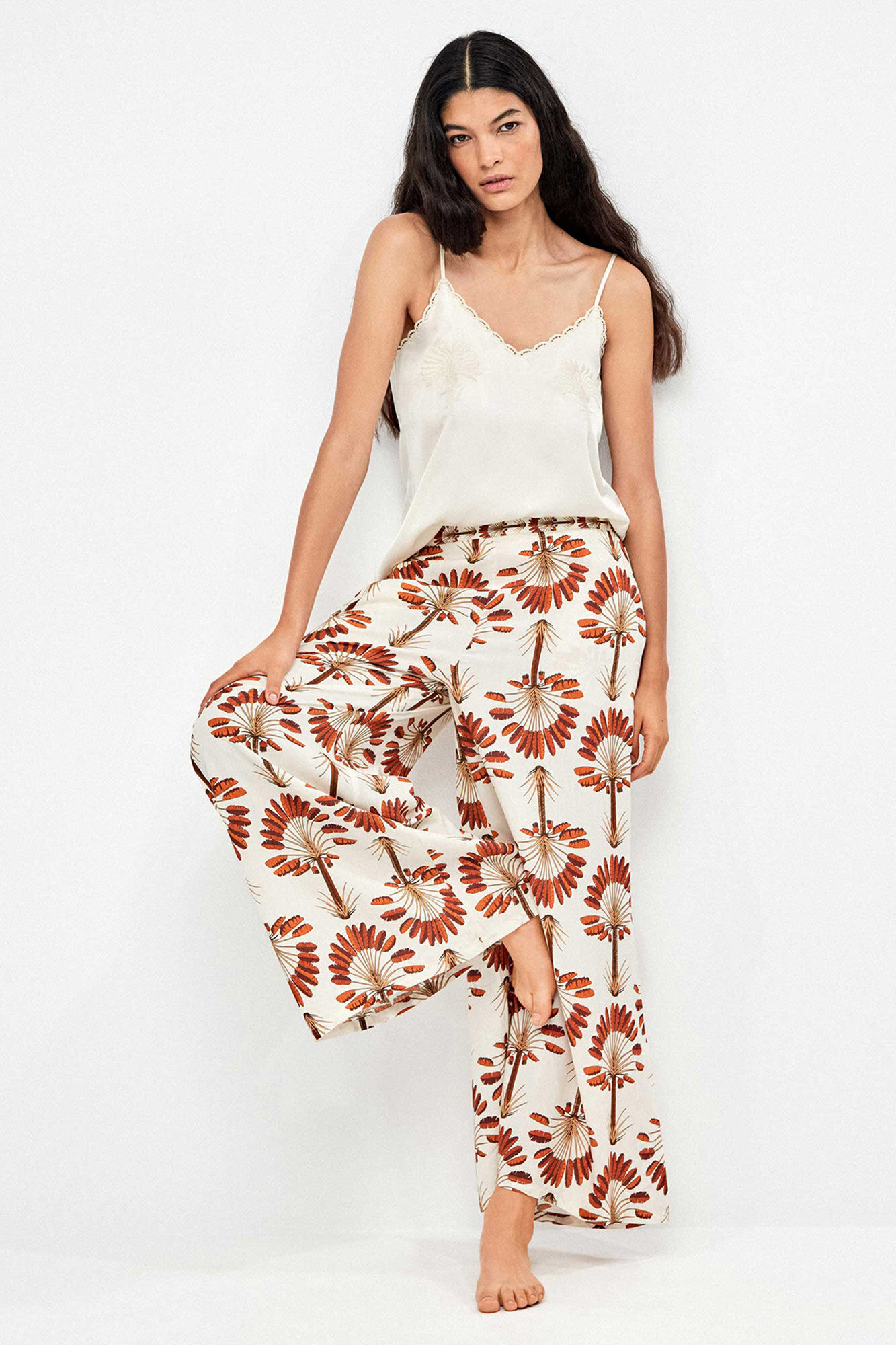 Gisela Lange Palmenmuster-Hose mit weitem Bein