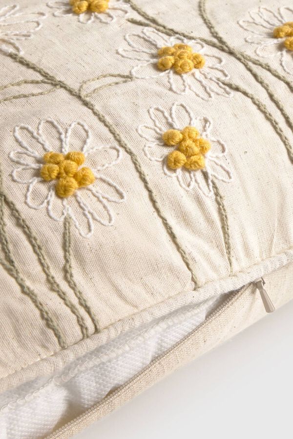 Textura Funda coj&iacute;n algod&oacute;n flores bordadas beige