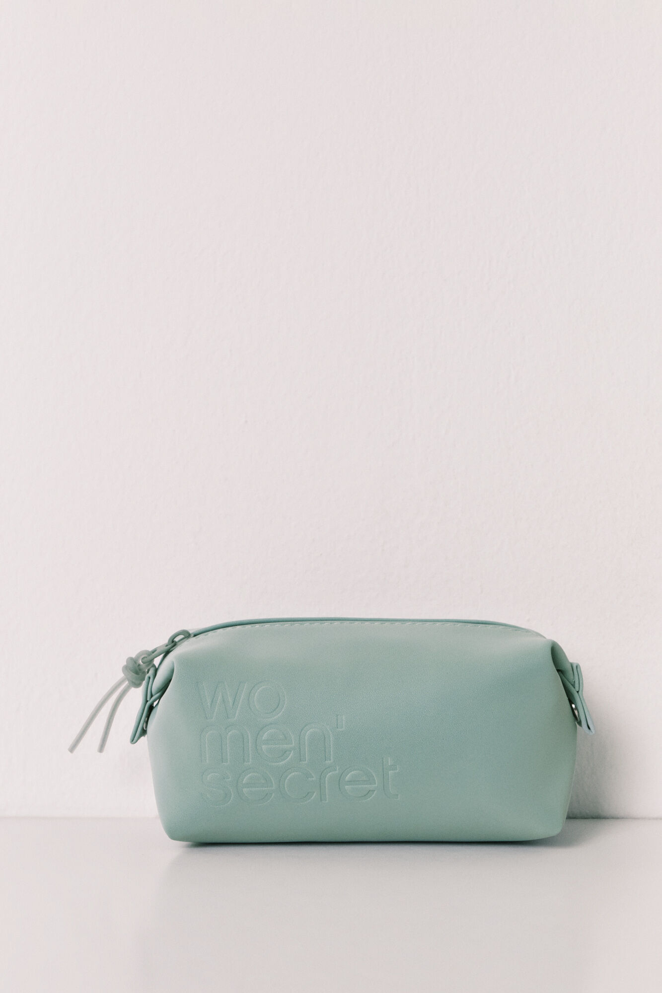 Women'secret Green zip fastening small vanity case