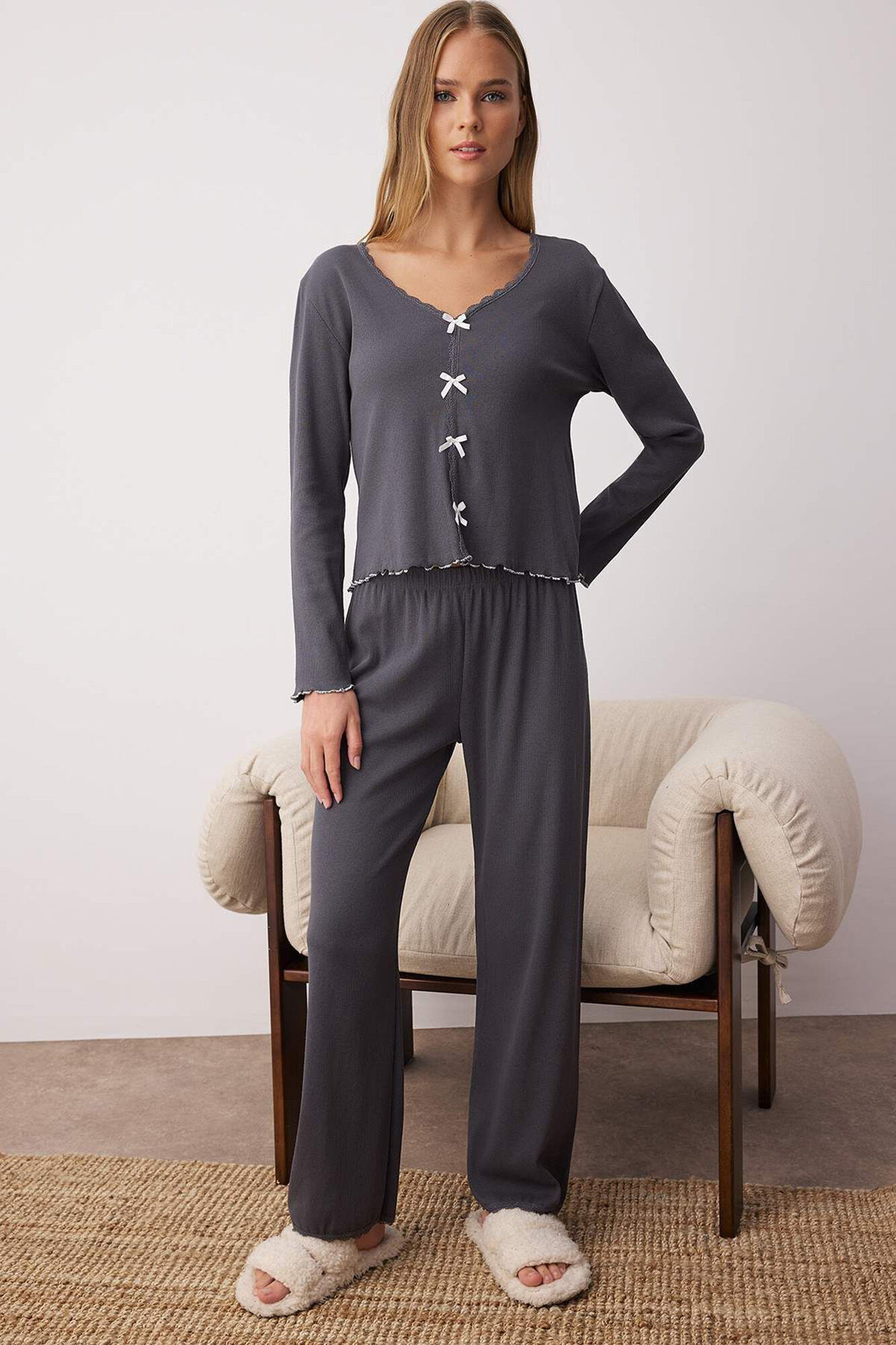 Trendyol Conjunto pijama canal&eacute; detalle lazos