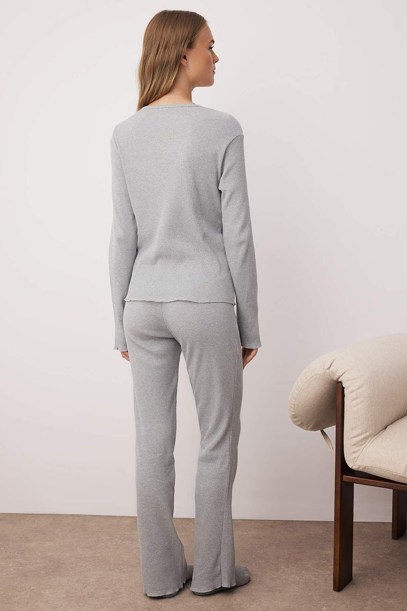 Trendyol Conjunto pijama jaspeado tapeta gris