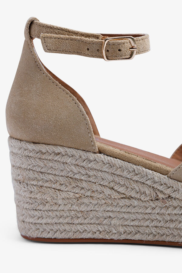 Popa Cantalar split leather low wedge sandal brown