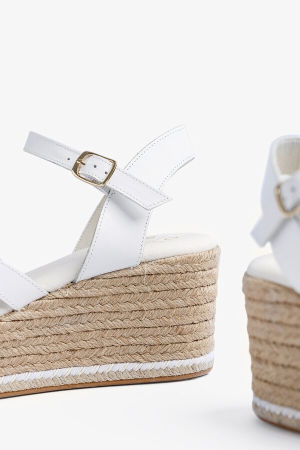 Popa Gialos leather low wedge sandal white