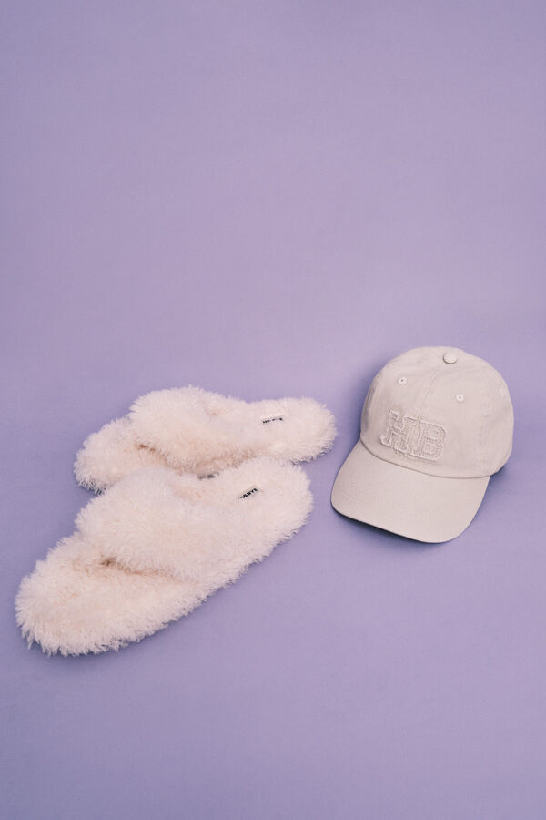 HI&BYE Pantoufles peau de mouton beige beige