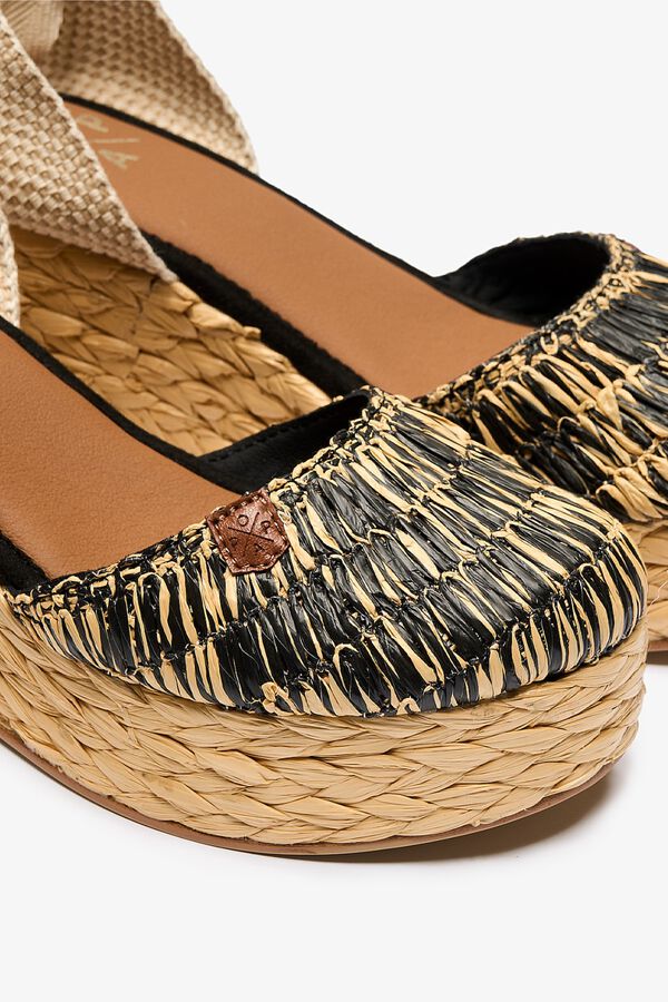 Popa Zushi raffia low wedge sandal black