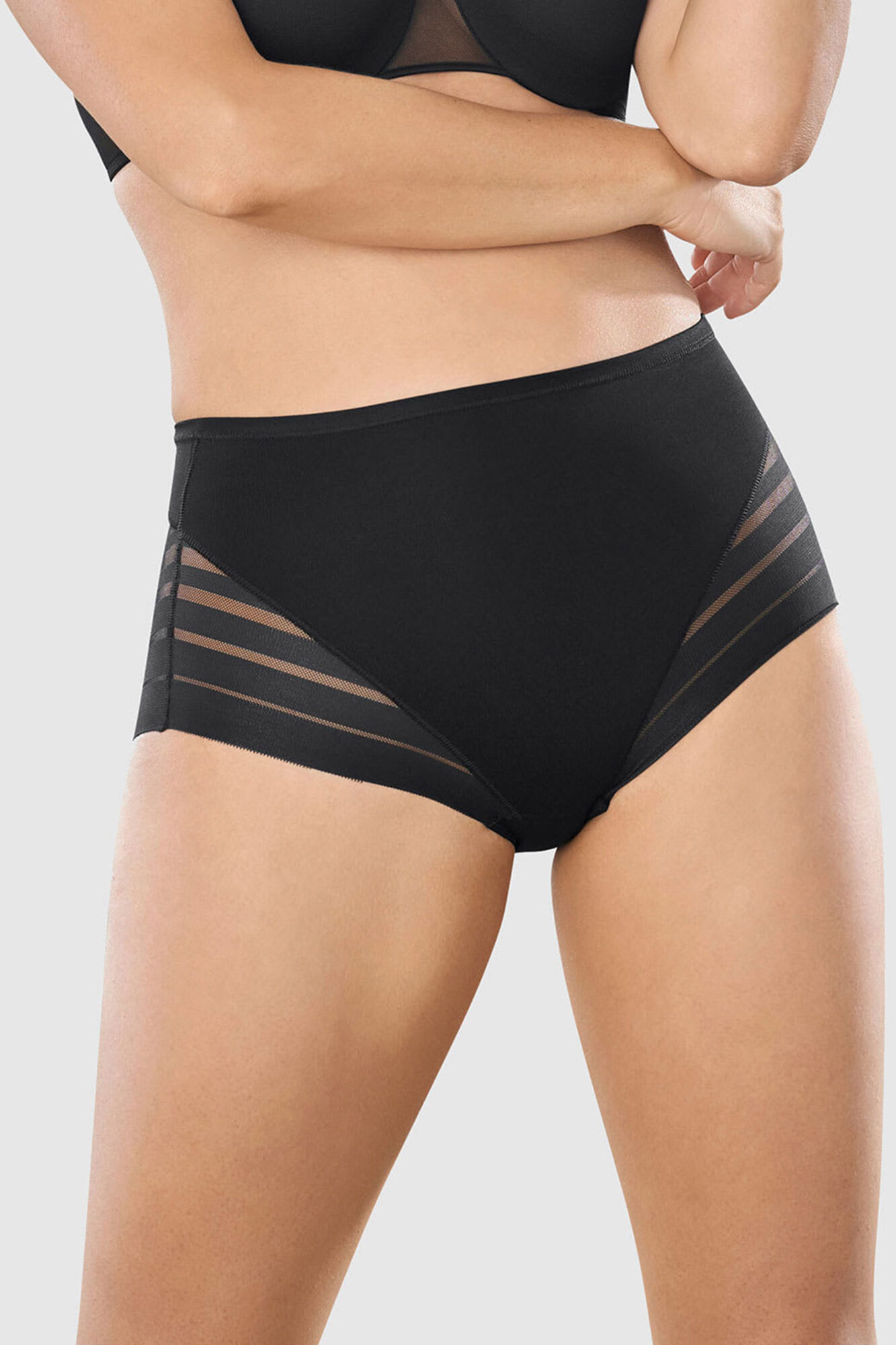 Leonisa Braga faja cl&aacute;sica con control moderado de abdomen y bandas en tul