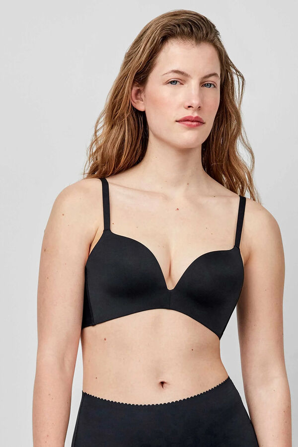 Gisela Extremely neckline push-up bra Schwarz