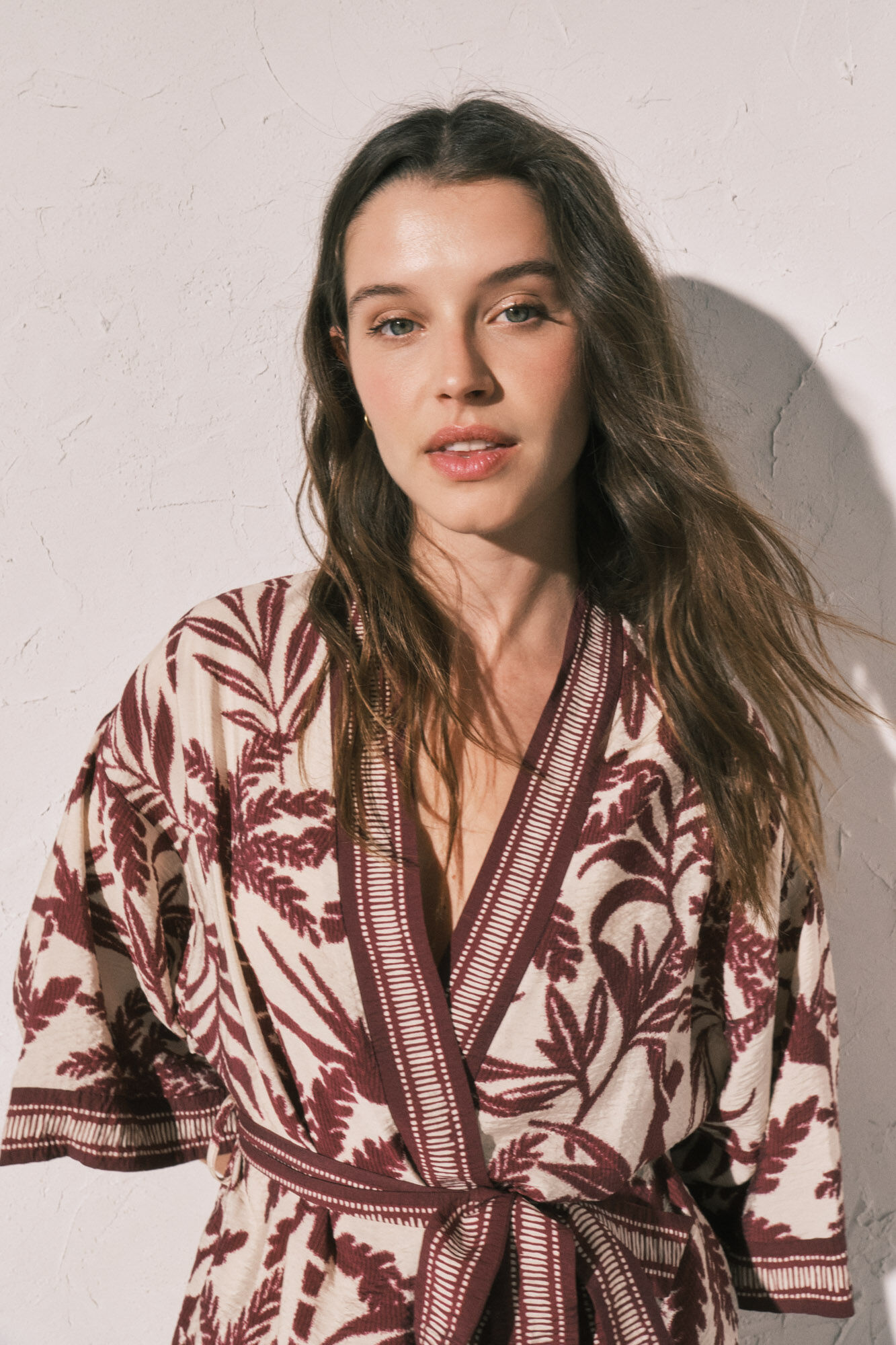Women'secret Maroon print kimono
