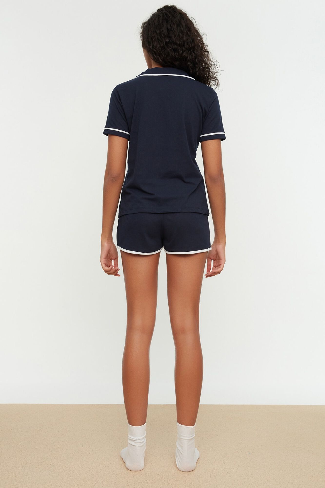 Trendyol Conjunto de pijama camisero corto