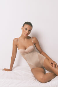 Women'secret Bodi za modeliranje tela od tila boje kože