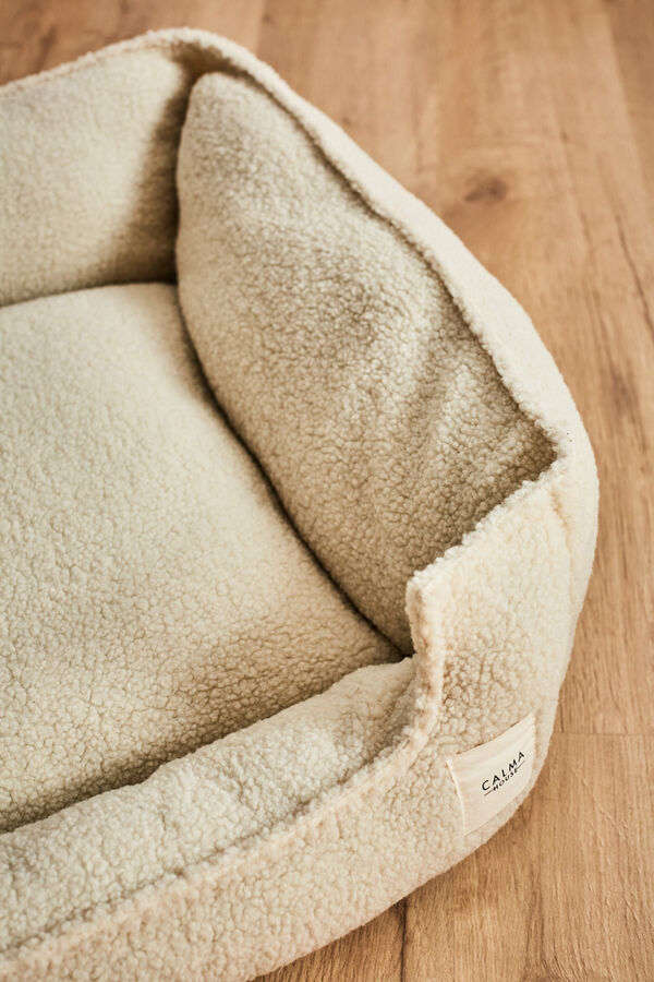 Calma House Henry ecru pet bed with removable cover printed