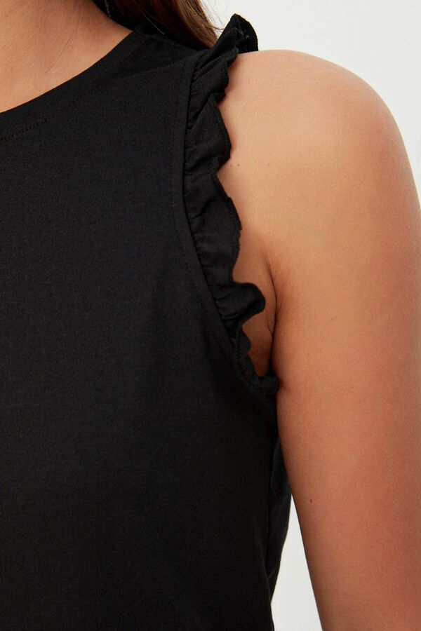 Trendyol Pijama de algod&oacute;n con volantes negro