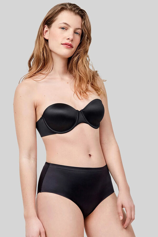 Gisela Braga alta negro