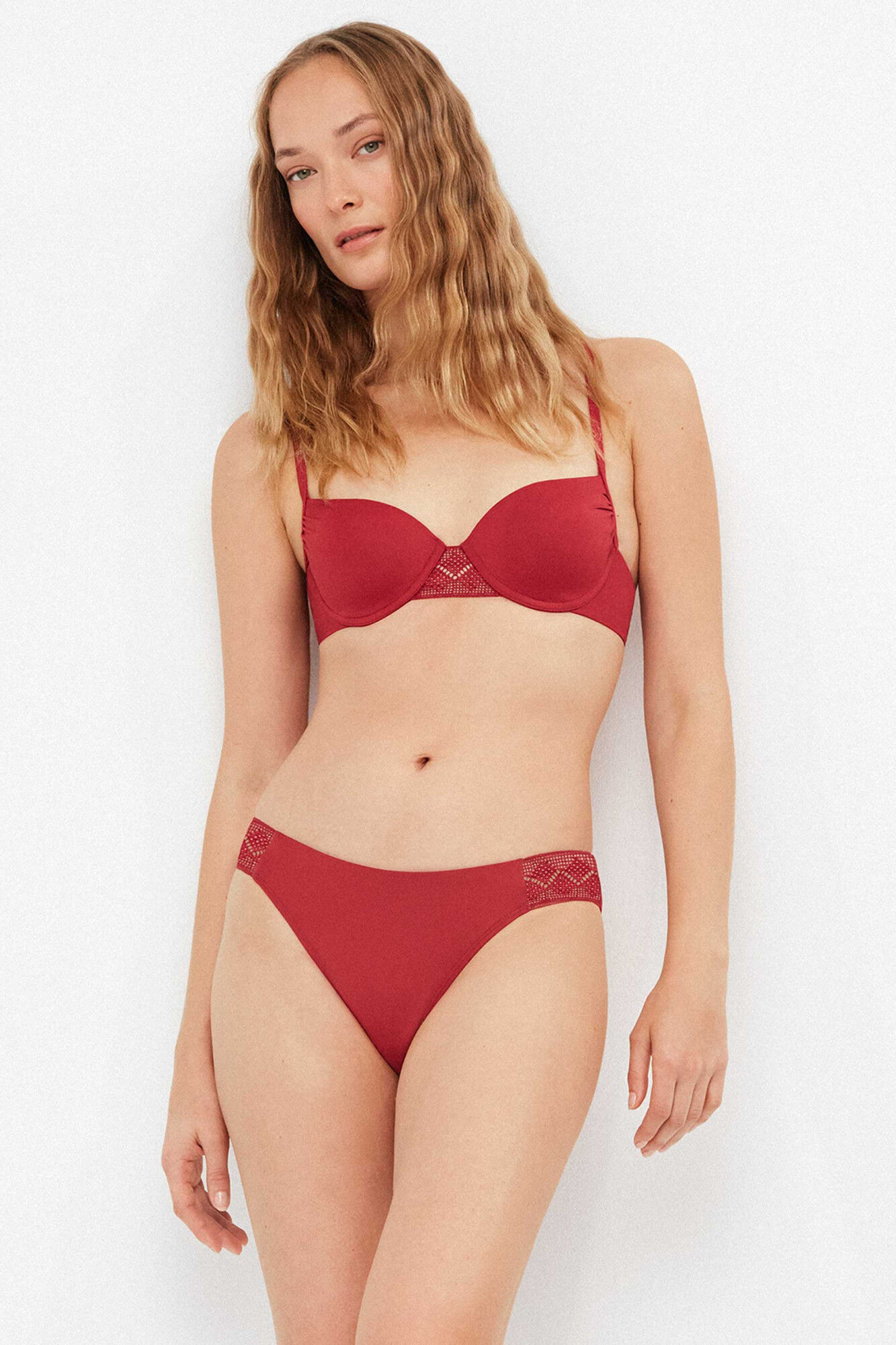 Gisela Bikini-H&ouml;schen mit Spitzendetails an den Seiten