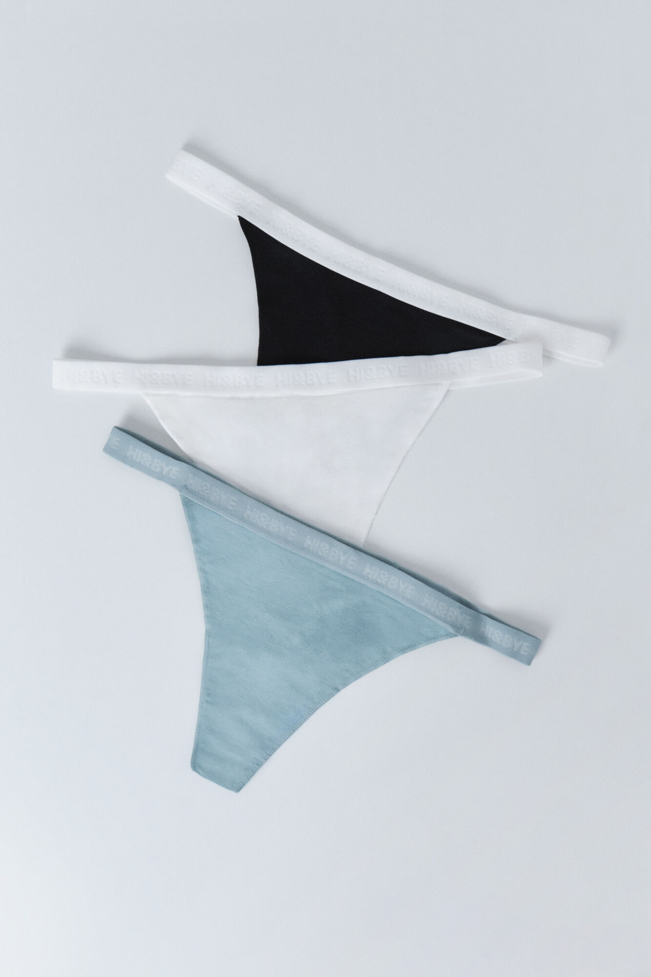 HI&BYE Pack of 3 thongs , black, white, and blue