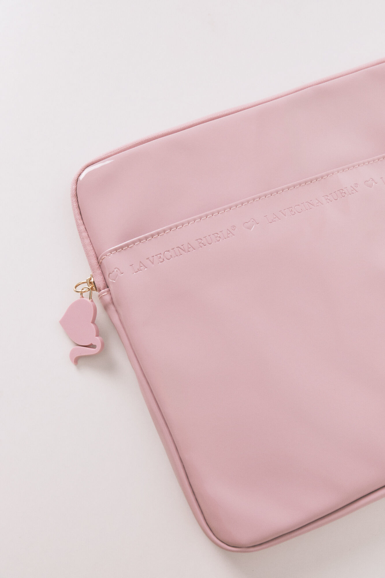 Women'secret Funda ordenador charol La Vecina Rubia