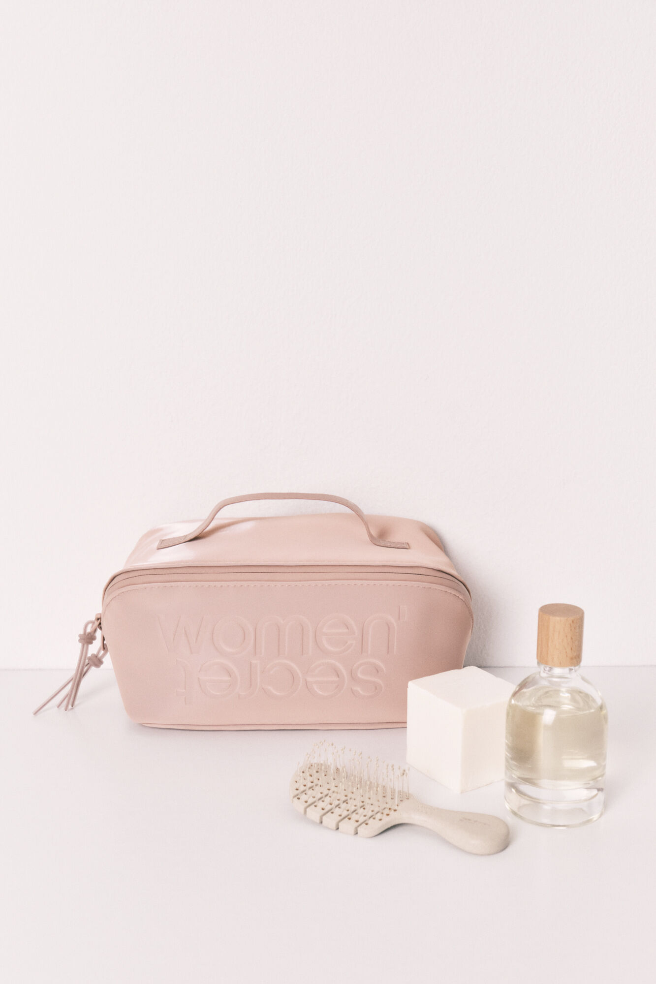 Women'secret Neceser mediano goma marr&oacute;n