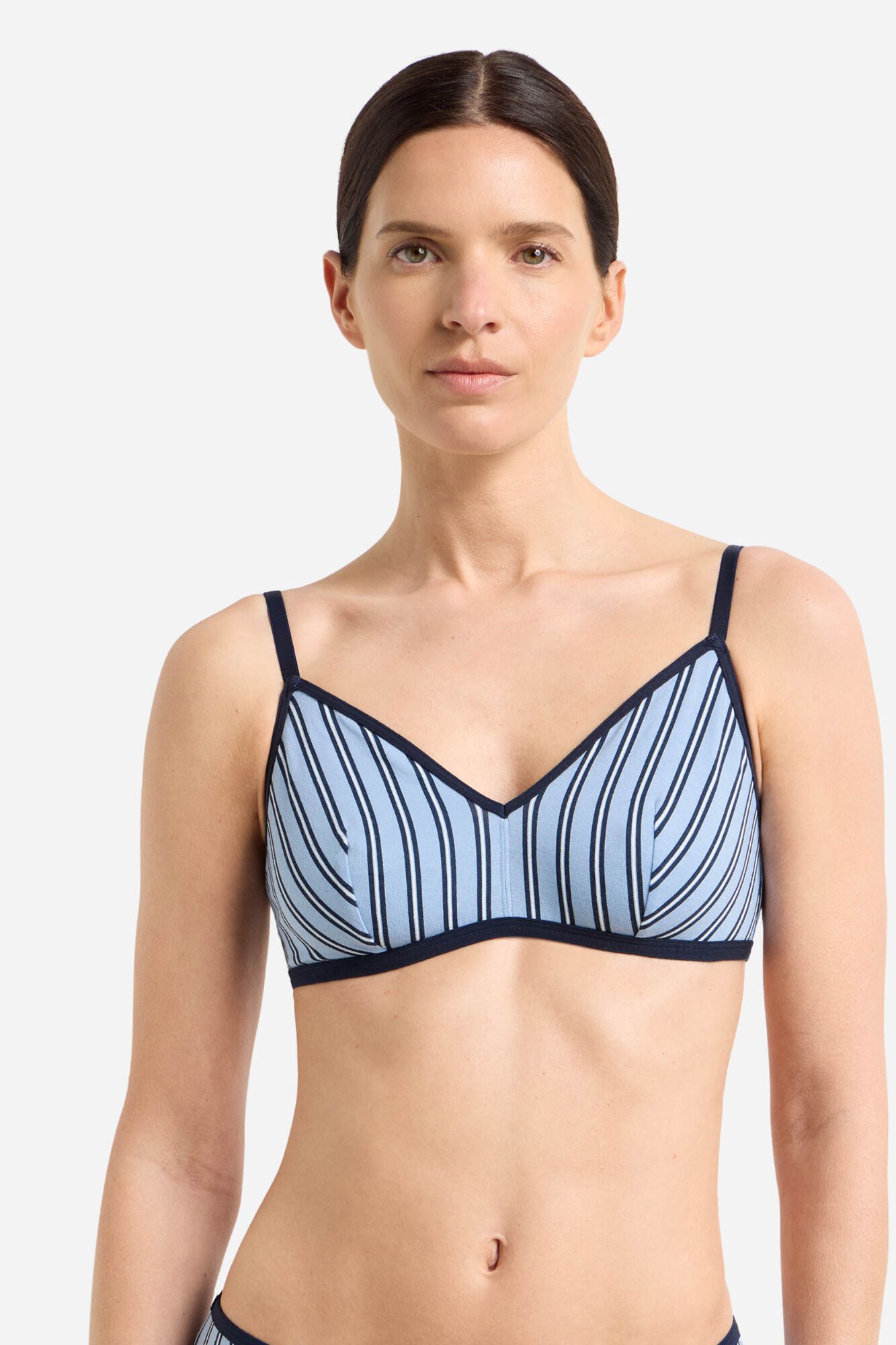 DIM Sujetador sin aros triangular DIM x In&egrave;s de La Fressange