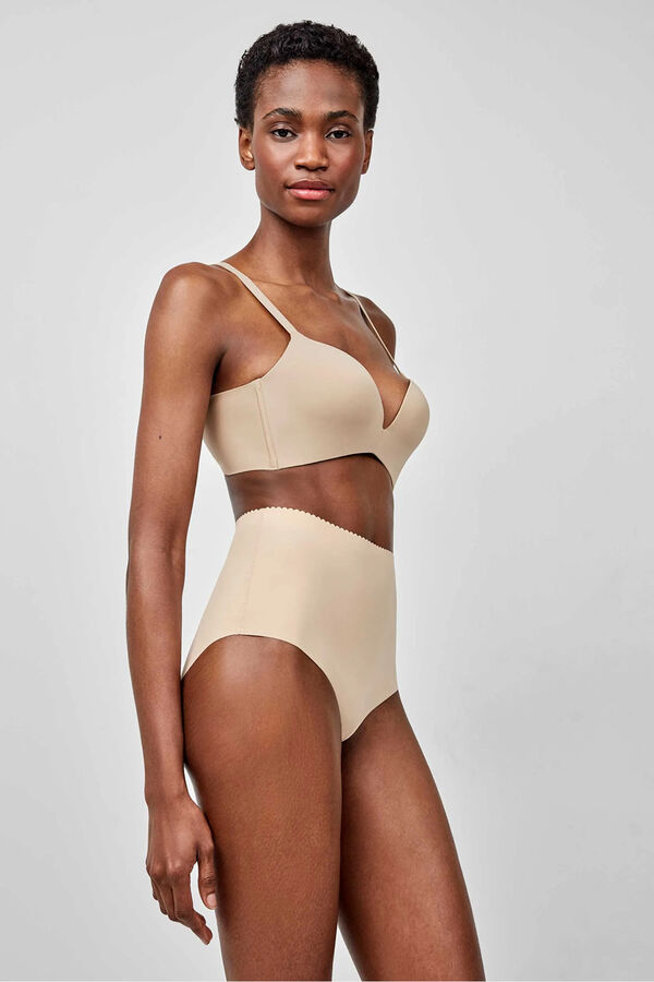 Gisela Sujetador push up escote extremo nude