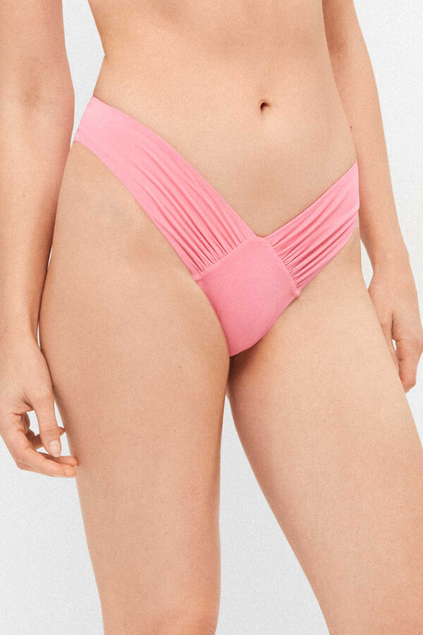 Gisela Braga bikini brasile&ntilde;a corte V rosa