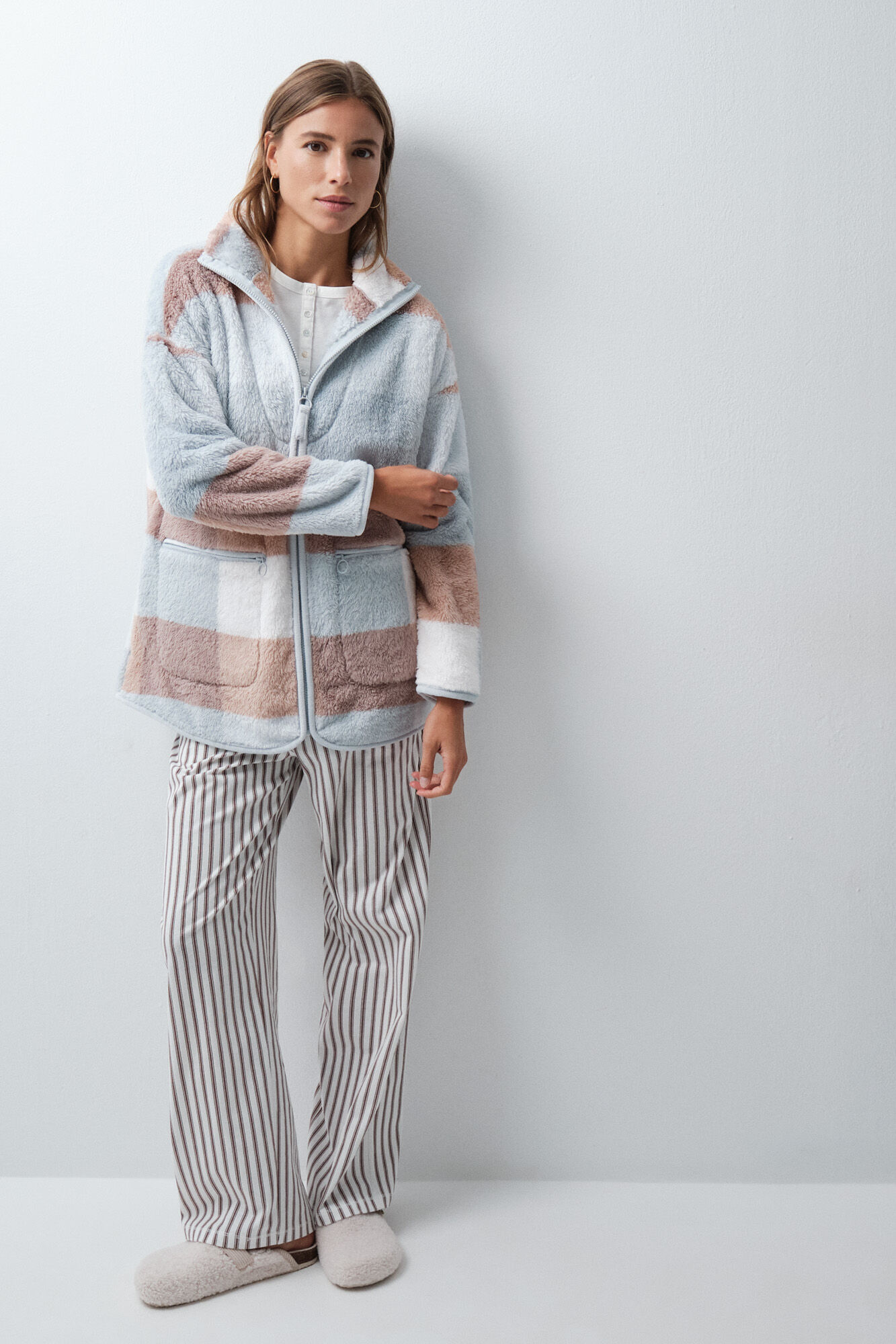 Womensecret Trousers, t-shirt and robe set 