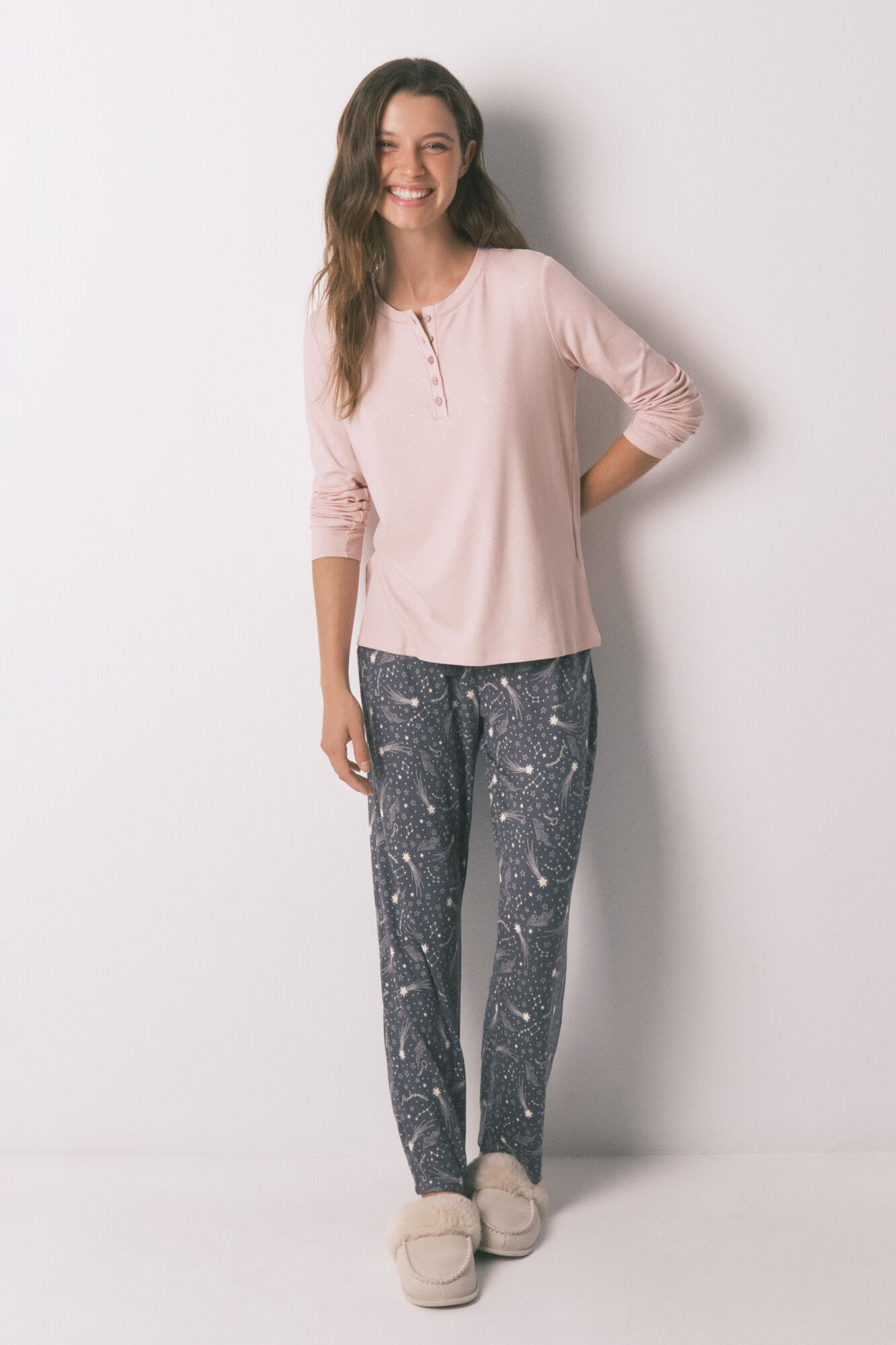 Womensecret Slippers, stars and t-shirt set 