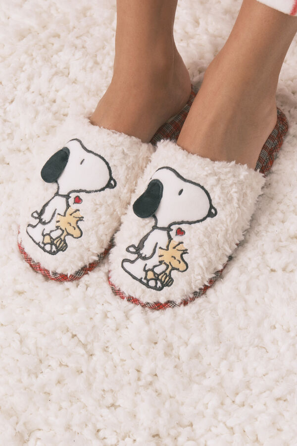 Womensecret Slippers and snoopy set 
