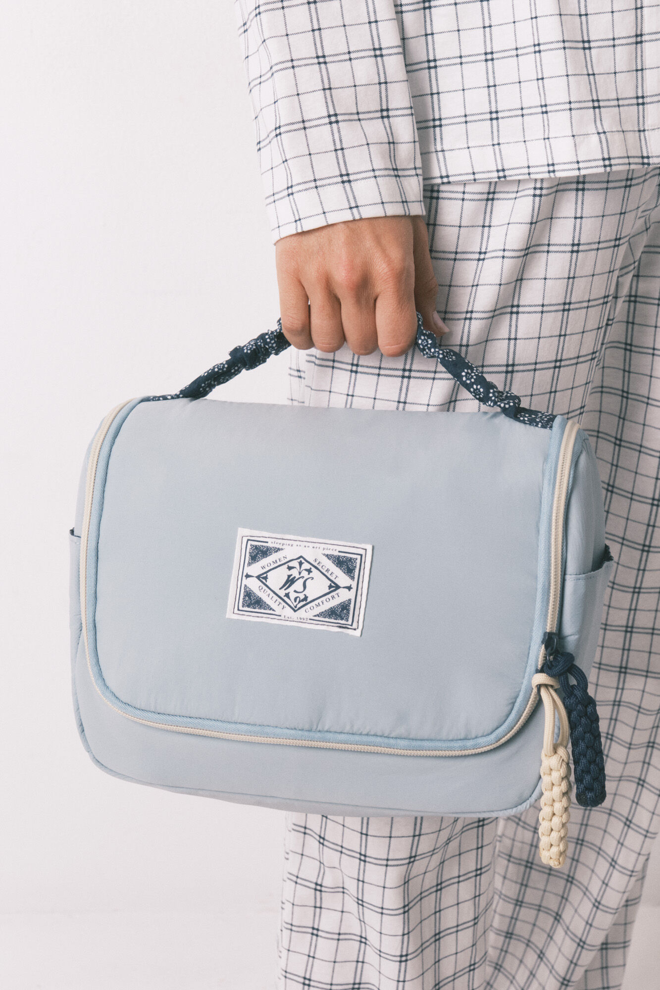 Womensecret Case and pyjamas set 