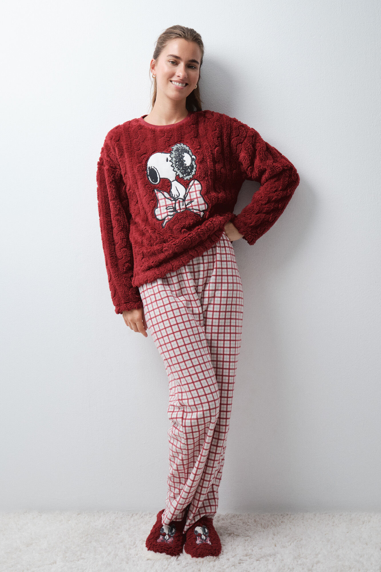 Womensecret Slippers and pyjamas set 