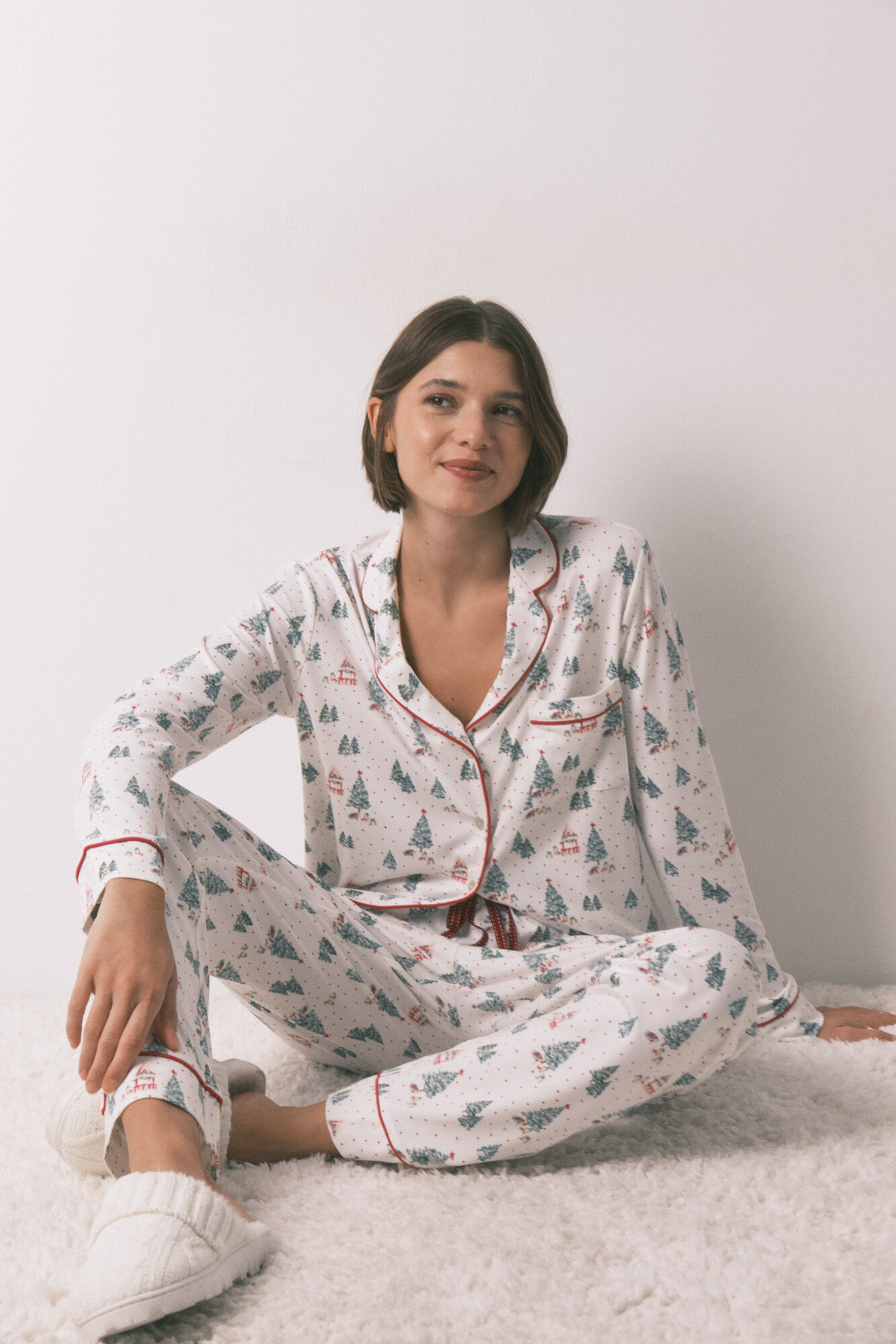 Womensecret Slippers and pyjamas set 